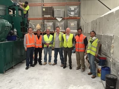 Australia: Hydraulic Briquetting Machine