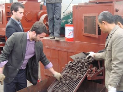 France: High-Pressure Briquetting Machine