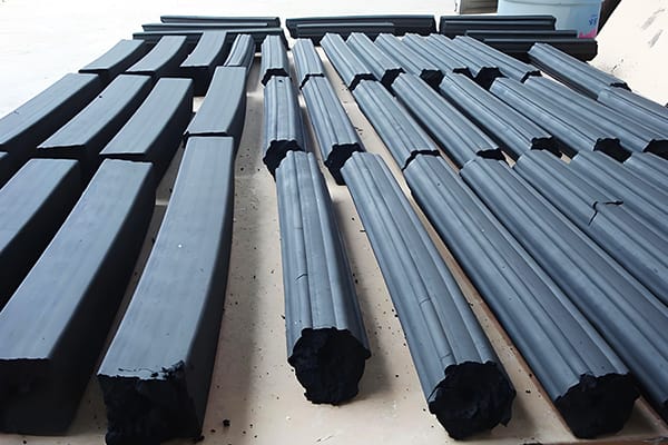 Coal Bar Briquette Machine & Charcoal Briquette Extruder